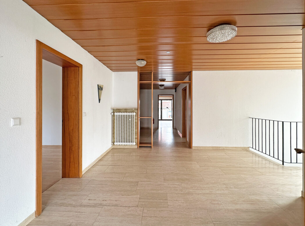 Exklusives Architektenhaus mit Einliegerwohnung auf großzügigem Grundstück